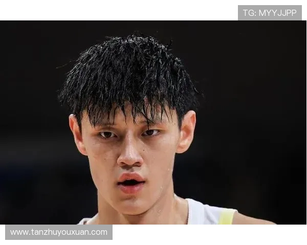 曾凡博启程德国冲刺亚洲杯 工作室晒照展现康复决心(3)